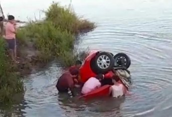 Un muerto tras caer con su auto a un canal en el interior de Corrientes
