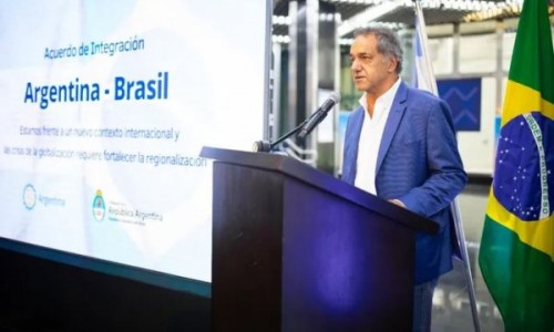 Scioli destacó la firma del acuerdo de intercambio de energía con Brasil