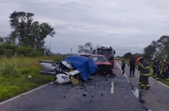 Domingo trágico en Corrientes: un joven murió tras un triple choque
