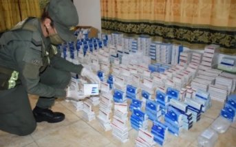 Camión transportaba gran cantidad de medicamentos entre su carga de muebles en una ruta de Corrientes